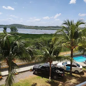 https://residencial-por-do-sol-flat-302.portodegalinhashotels.com