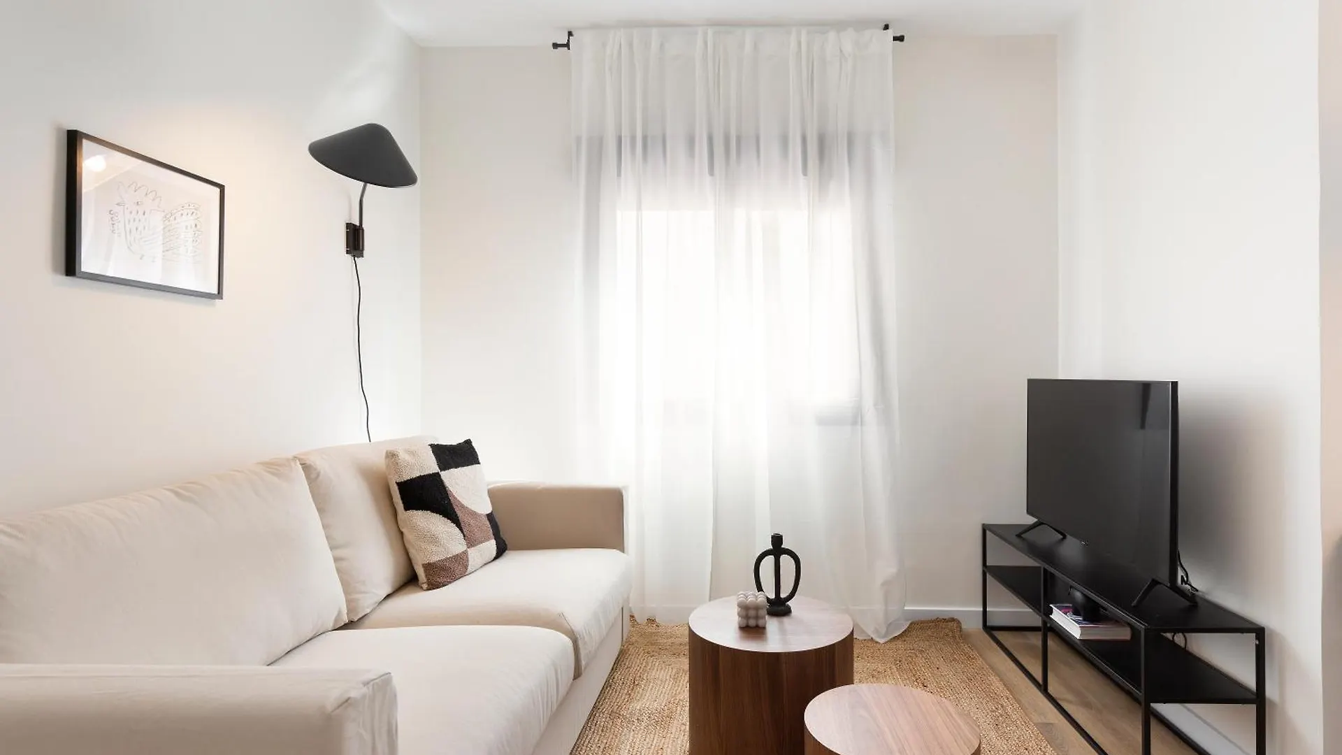 Urban Chill Apartments By Olala Homes contacts